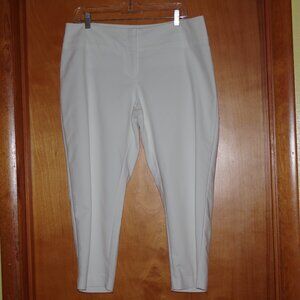 Women's Apt. 9 Torie Capri, White